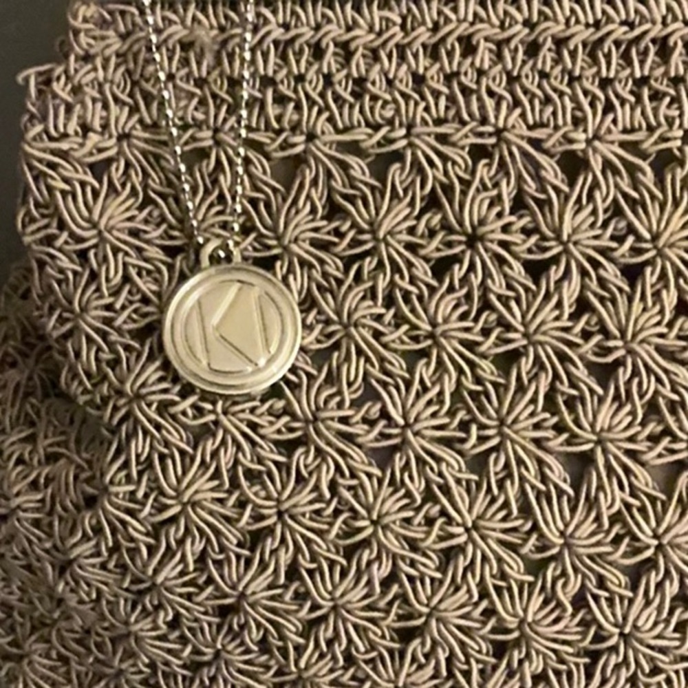 Kathy Ireland Crocheted Shoulder Handbag - Picture 2 of 6